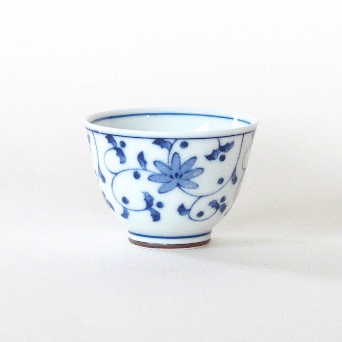Tasse en porcelaine du Japon 