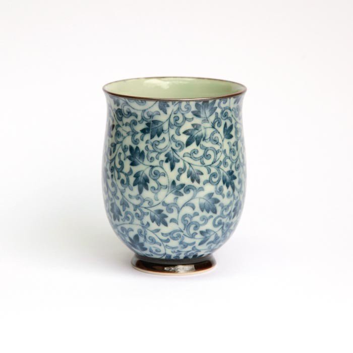 Mug en porcelaine du Japon - Modèle Tsuru Karakusa
